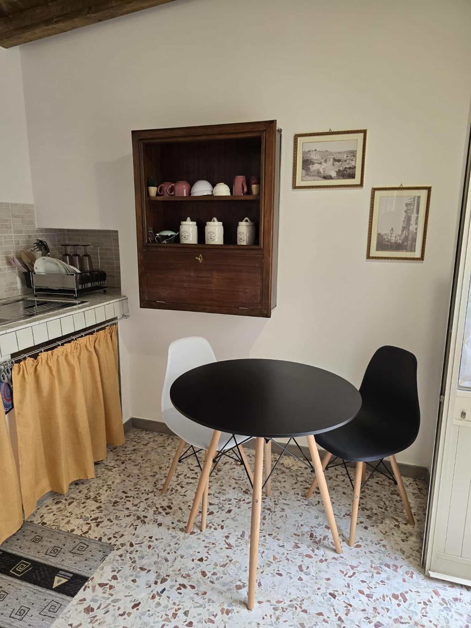 팔라쫄로 아크레이데 La Casa Di Paolina 빌라 외부 사진