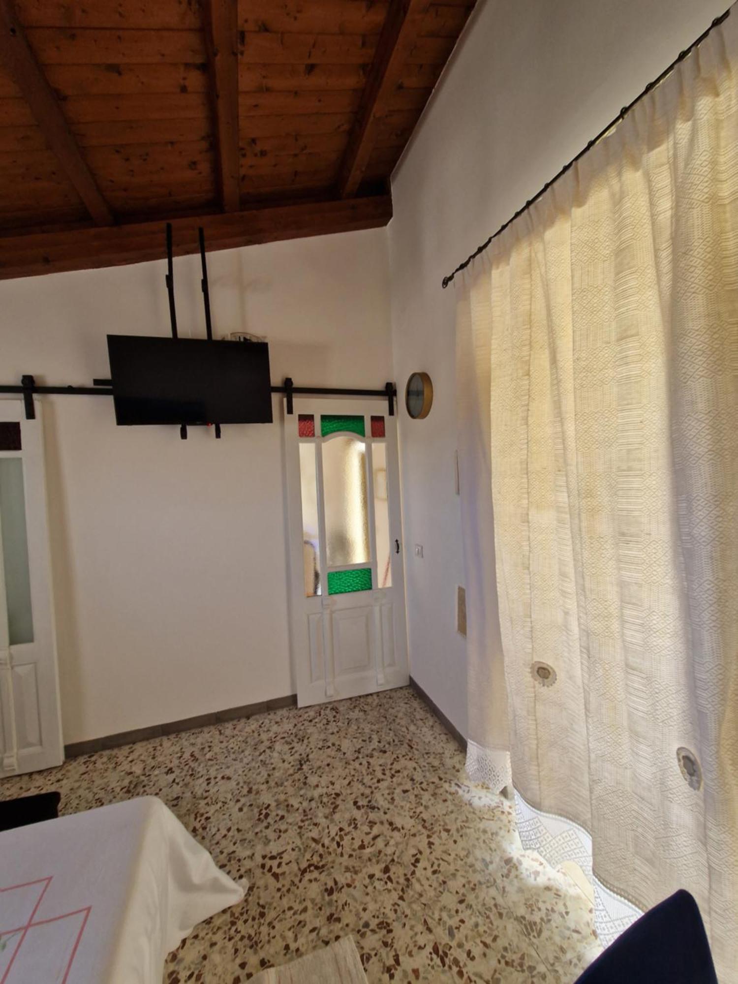 팔라쫄로 아크레이데 La Casa Di Paolina 빌라 외부 사진